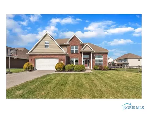 3226 Sterlingwood Ln, Perrysburg, OH 43551