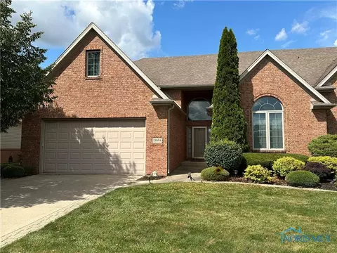 24854 Lake Winds Dr, Perrysburg, OH 43551