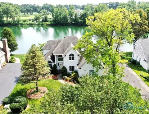 8903 Orchard Lake Rd, Holland, OH 43528