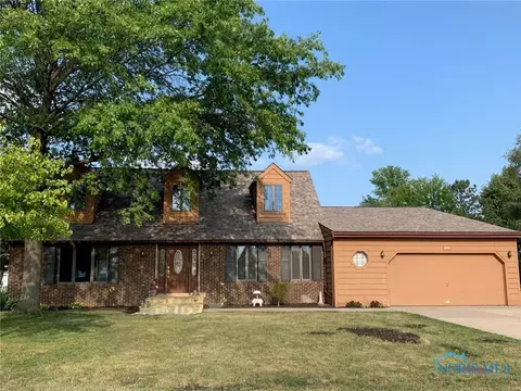 1103 Markey Dr, Bryan, OH 43506