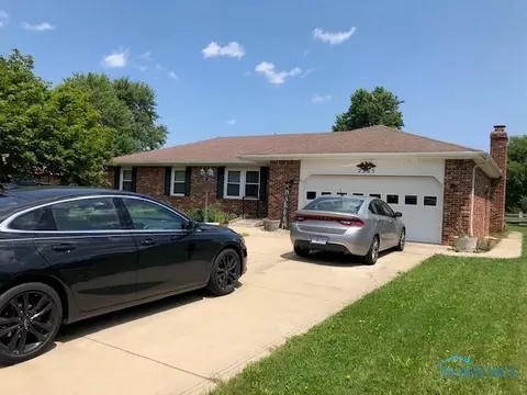 2269 N Manor Dr, Genoa, OH 43430