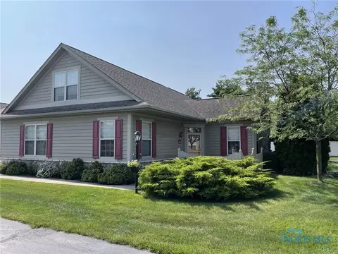 9853 Connor Lake Cir, Perrysburg, OH 43551