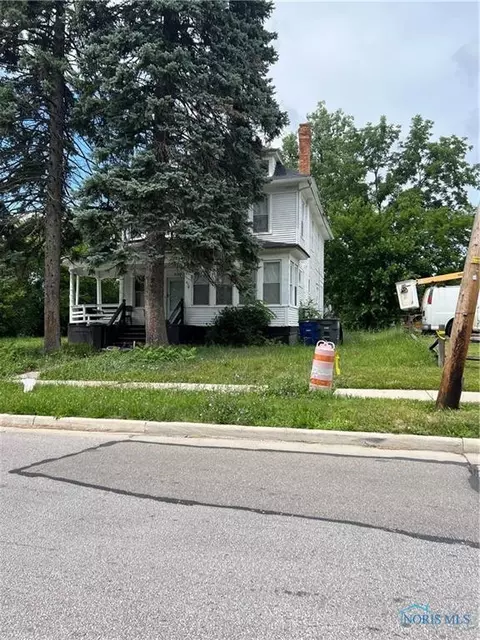 416 W Delaware Ave, Toledo, OH 43610