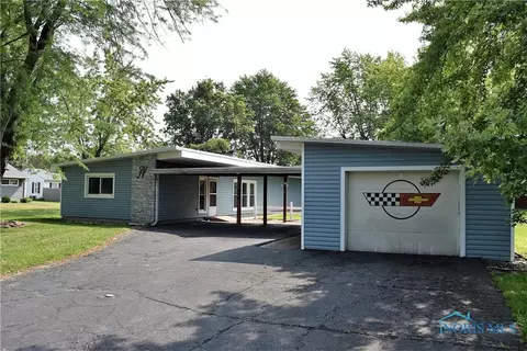 1006 Michigan Ave, Napoleon, OH 43545