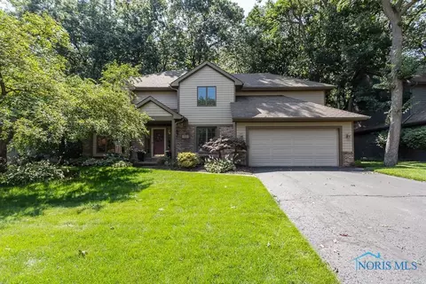 2339 Saint Roberts Ln, Toledo, OH 43617