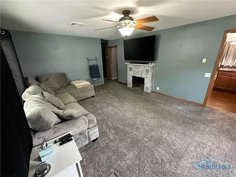 506 S Gormley St, Forest, OH 45843 photo 2