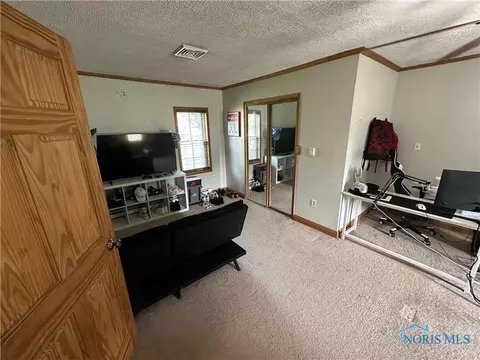 506 S Gormley St, Forest, OH 45843 photo 9