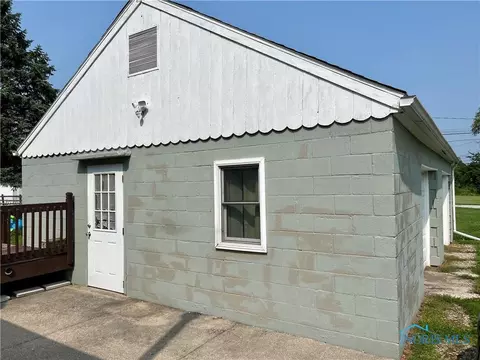 809 Cherry St, Genoa, OH 43430 photo 10