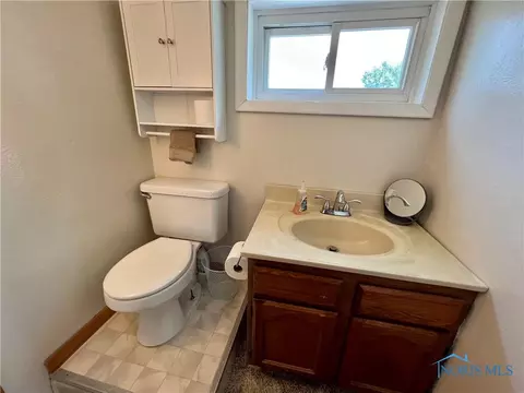 809 Cherry St, Genoa, OH 43430 photo 34