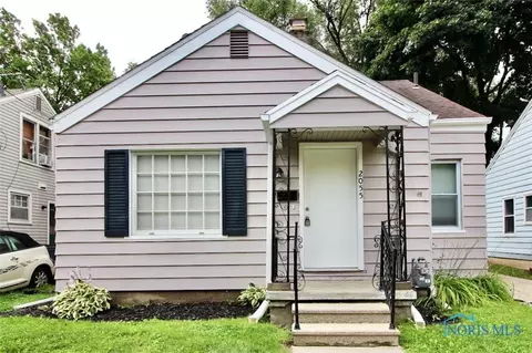2055 Marlow Rd, Toledo, OH 43613