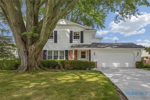 1544 Highland Green Dr, Toledo, OH 43614