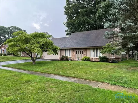 6409 Antoinette Ln, Maumee, OH 43537