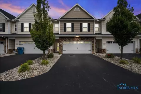 4765 Lakeside Dr, Maumee, OH 43537