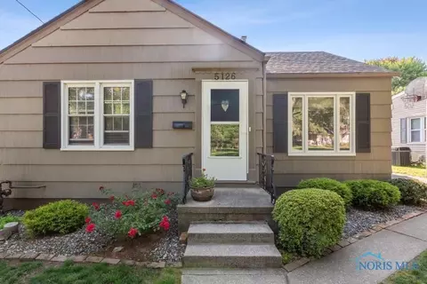 5126 Silica Dr, Sylvania, OH 43560