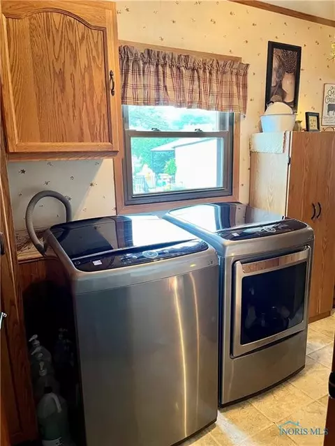 1005 E Second St, Ottawa, OH 45875 photo 9