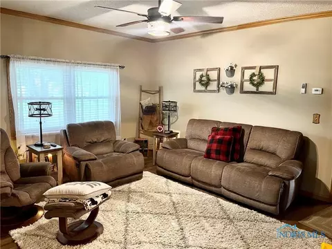 1005 E Second St, Ottawa, OH 45875 photo 4