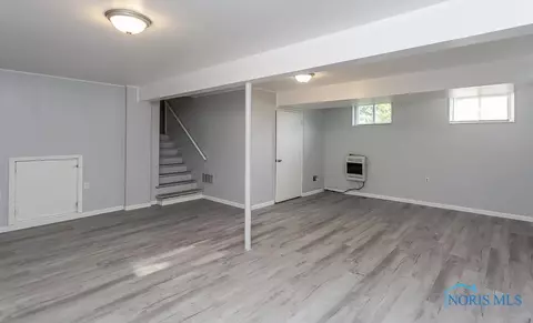 904 Secor Rd, Toledo, OH 43607 photo 12