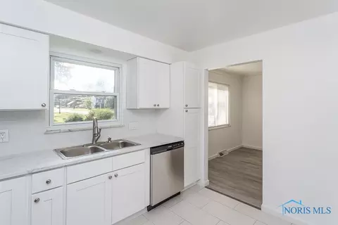 904 Secor Rd, Toledo, OH 43607 photo 28