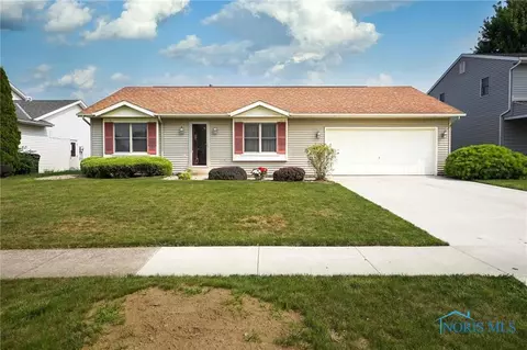 220 Waddle St, Findlay, OH 45840