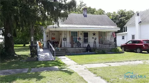 335 E Fremont St, Fostoria, OH 44830