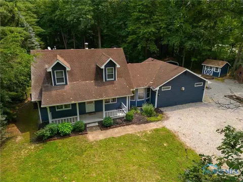 6010 Co Rd 2, Swanton, OH 43558