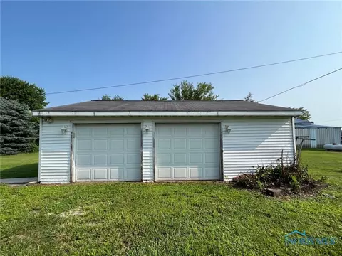 2398 Anthony St, Dola, OH 45835 photo 3