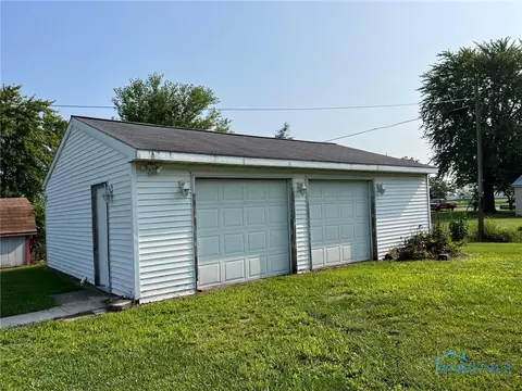 2398 Anthony St, Dola, OH 45835 photo 4