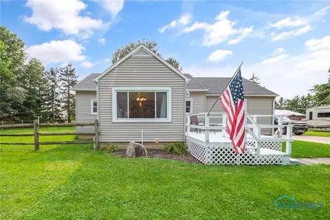 29459 Cason St, Millbury, OH 43447