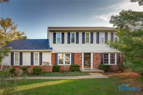 591 Carol Ln, Perrysburg, OH 43551
