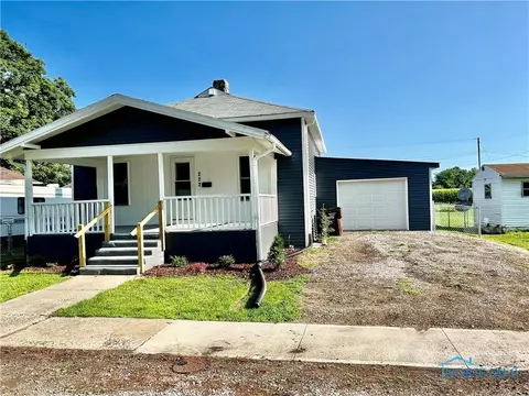 222 Columbia St, Hicksville, OH 43526