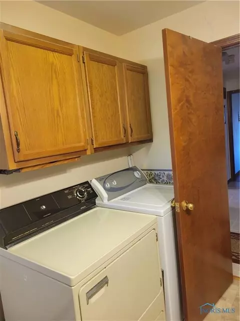 505 Thackeray Rd, Maumee, OH 43537 photo 32