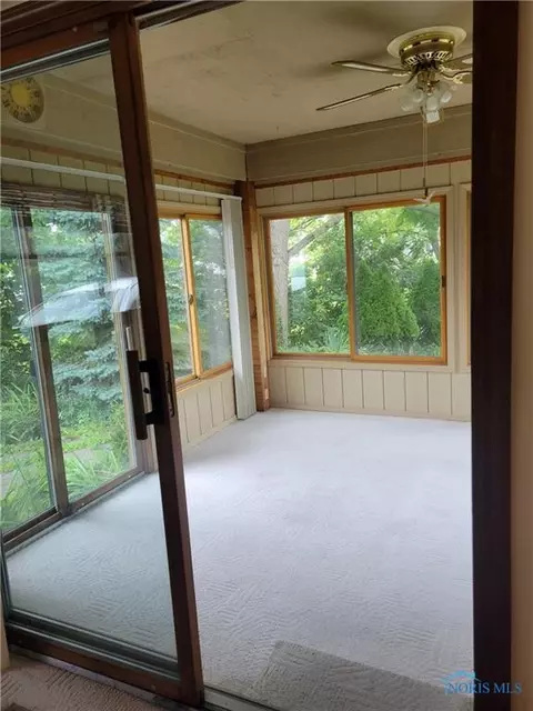 505 Thackeray Rd, Maumee, OH 43537 photo 16