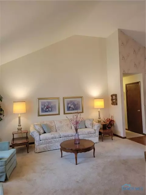 505 Thackeray Rd, Maumee, OH 43537 photo 6