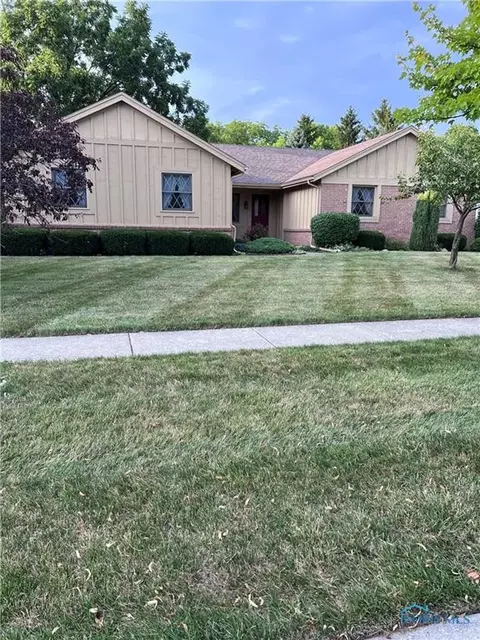505 Thackeray Rd, Maumee, OH 43537