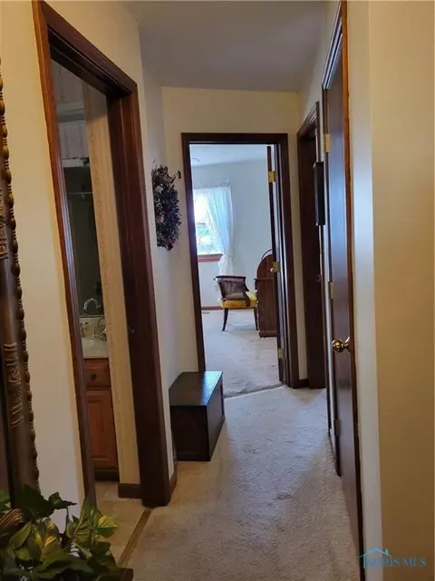 505 Thackeray Rd, Maumee, OH 43537 photo 23