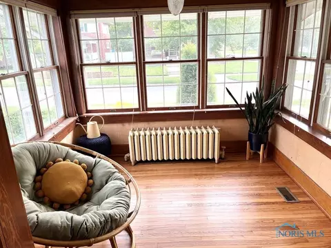 627 E Main St, Leipsic, OH 45856 photo 5