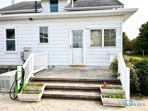 627 E Main St, Leipsic, OH 45856 photo 17