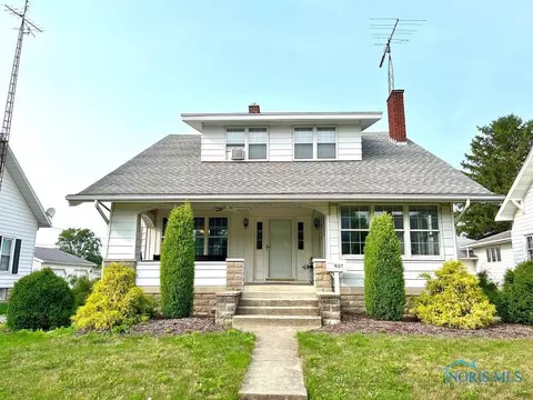 627 E Main St, Leipsic, OH 45856