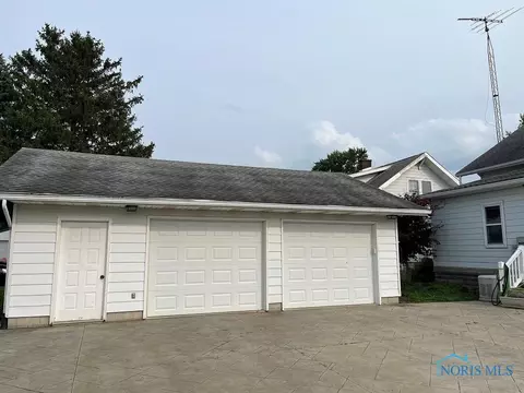 627 E Main St, Leipsic, OH 45856 photo 16