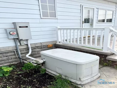 627 E Main St, Leipsic, OH 45856 photo 15