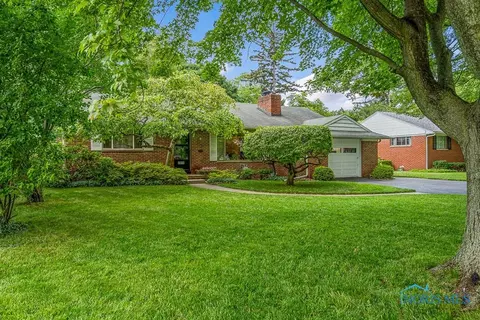 2829 Strauss Ave, Toledo, OH 43606