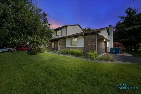 6807 Shieldwood Rd, Toledo, OH 43617