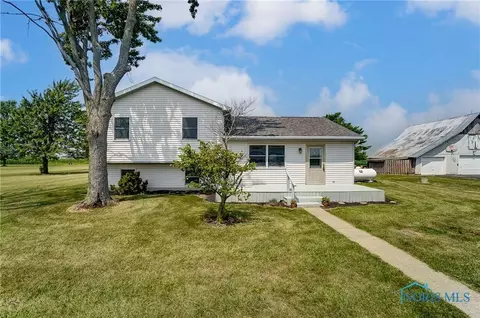 10600 Devils Hole Rd, Bowling Green, OH 43402