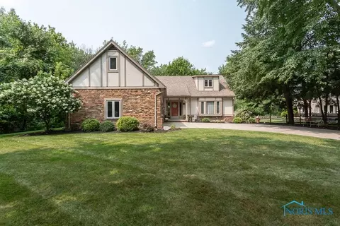4960 Claradale Rd, Toledo, OH 43614