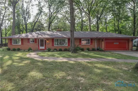 1254 E Beverly Hills Dr, Toledo, OH 43614