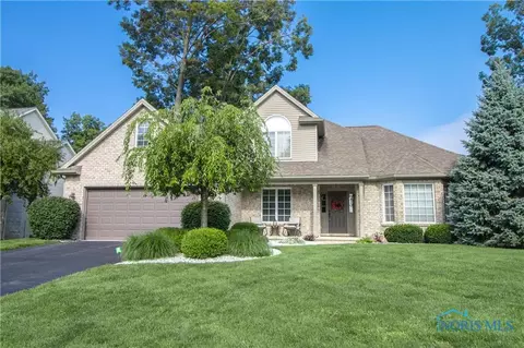 2519 Cherry Lake Rd, Sylvania, OH 43560