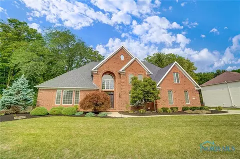 2249 Heatherwood Dr, Findlay, OH 45840
