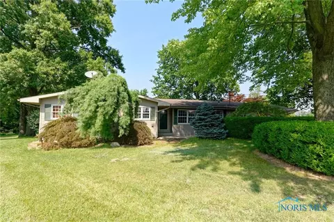 9934 Bucher Rd, Whitehouse, OH 43571