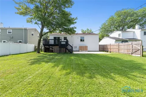633 Dussel Dr, Maumee, OH 43537 photo 27