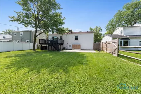 633 Dussel Dr, Maumee, OH 43537 photo 28